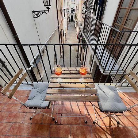 A Ballaro Apartments Palermo Esterno foto