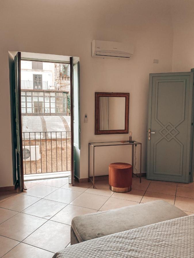 A Ballaro Apartments Palermo Esterno foto