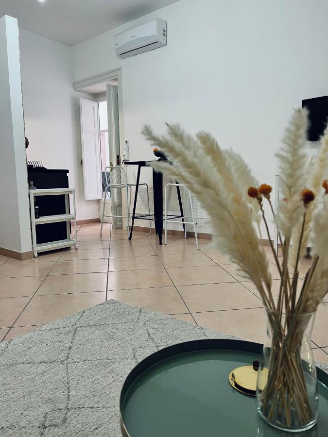 A Ballaro Apartments Palermo Esterno foto