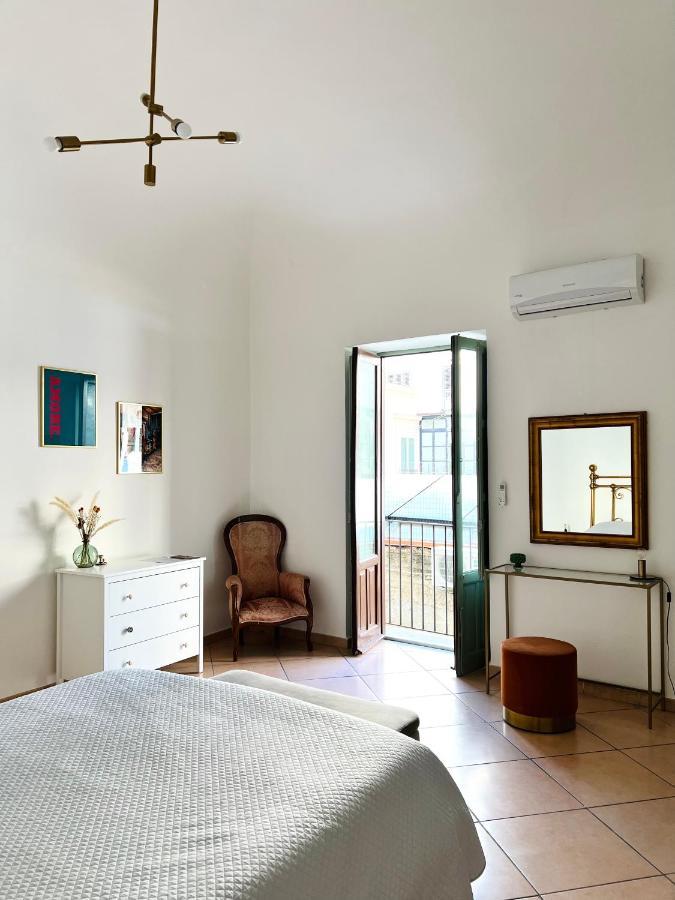 A Ballaro Apartments Palermo Esterno foto